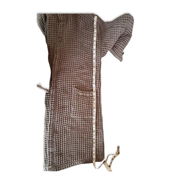 Waffle Hooded Robe Gray Taupe Size L - Gently Used, Cozy! 🛁 - Picture 4 of 9